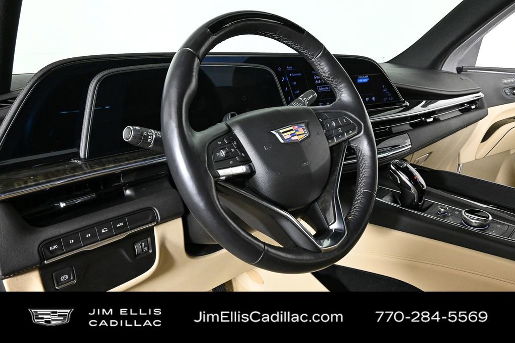 2024 Cadillac Escalade Premium Luxury photo 4