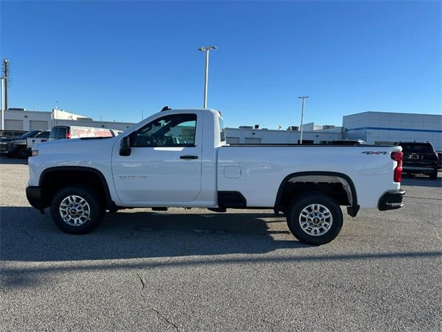 2026 Chevrolet Silverado 2500HD photo 2