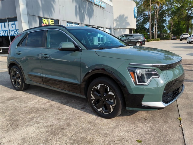 Used 2024 Kia Niro Wind with VIN KNDCR3L13R5077910 for sale in Daytona Beach, FL