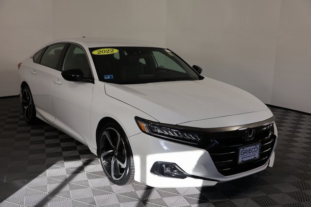 2022 Honda Accord Sport's photo