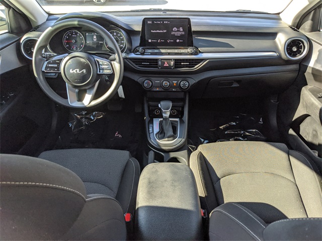 2023 Kia Forte LX photo 10