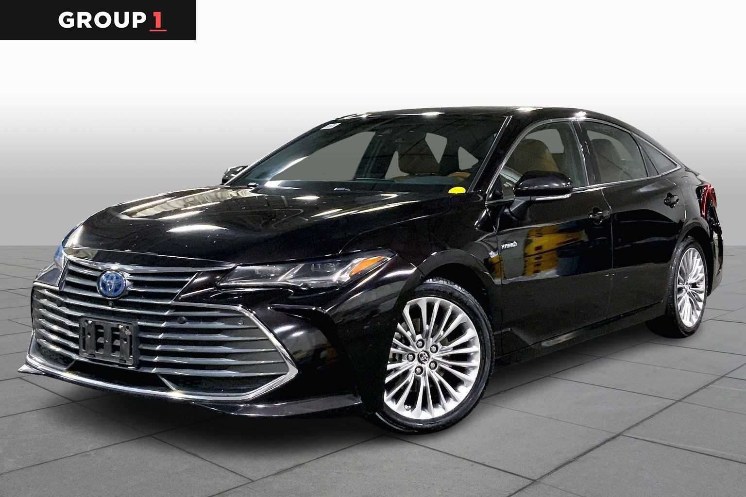 2019 Toyota Avalon Limited's photo