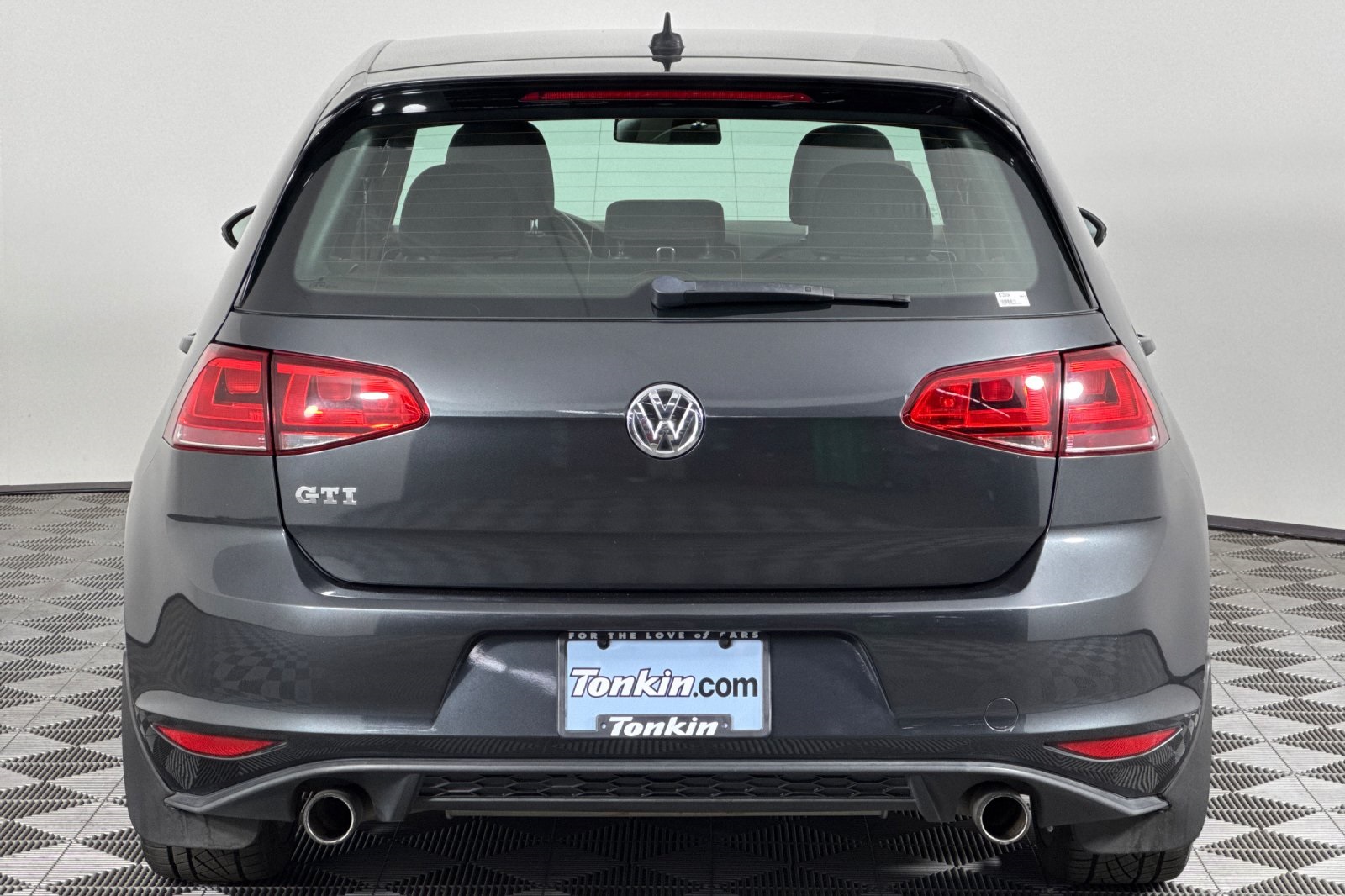 2017 Volkswagen Golf GTI S photo 5