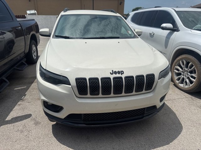 Used 2019 Jeep Cherokee Altitude with VIN 1C4PJLLB1KD339033 for sale in Bartlesville, OK