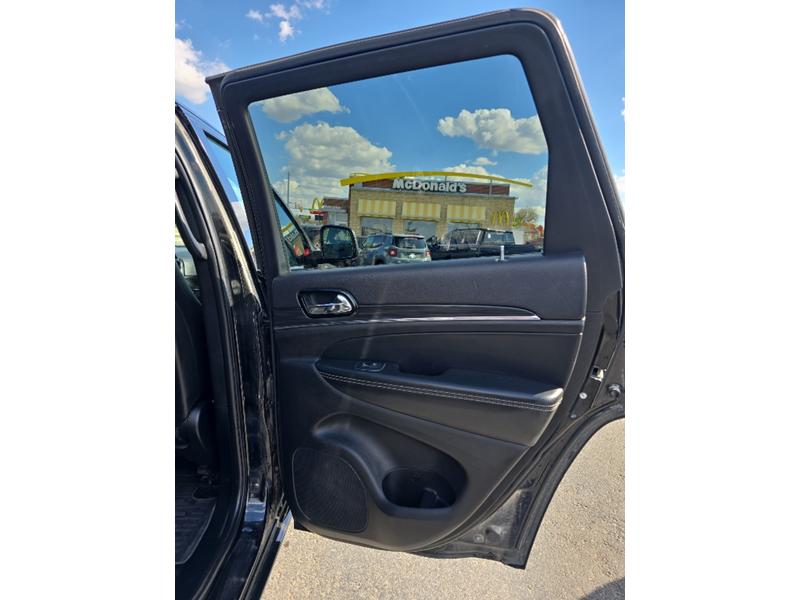 2021 Jeep Grand Cherokee Anniversary Edition photo 7