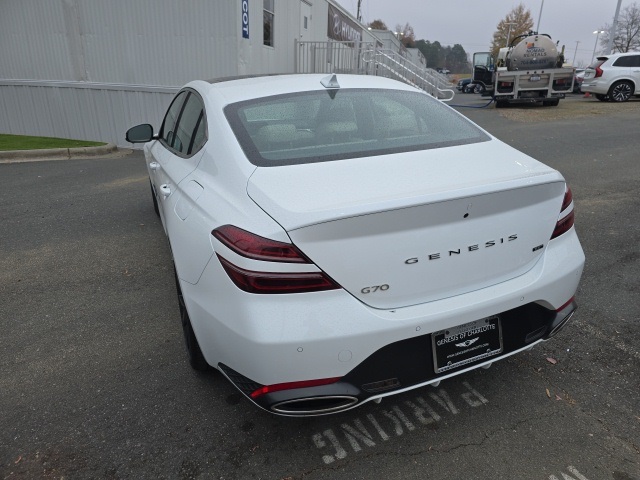 2023 Genesis G70 3.3T photo 4