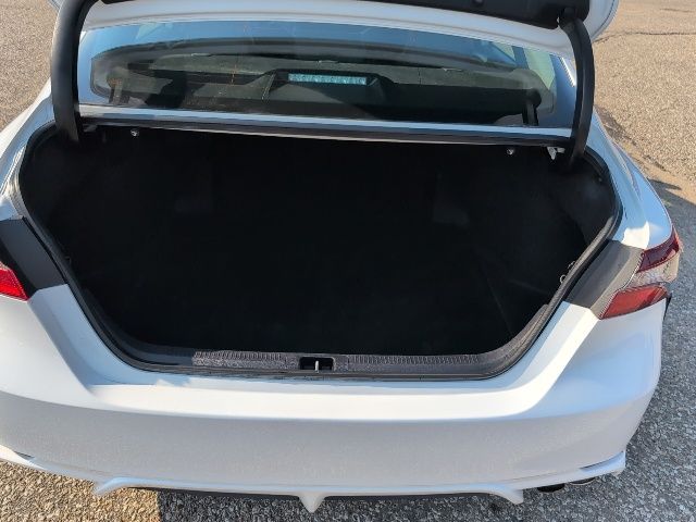 2024 Toyota Camry SE photo 6