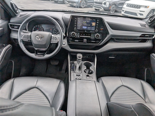 2021 Toyota Highlander XSE photo 14