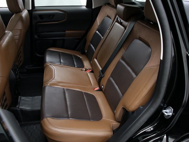 2024 Ford Bronco Sport Badlands photo 11