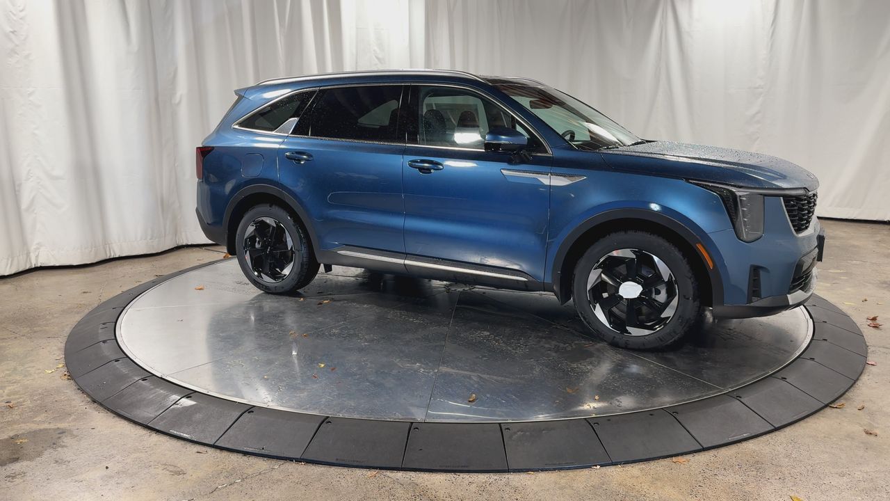 2026 Kia Sorento Plug-In Hybrid EX photo 2