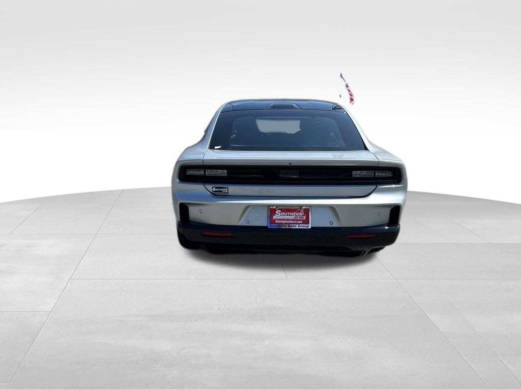 2025 Dodge Charger R/T photo 4