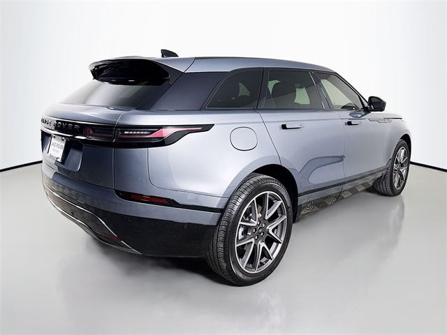2026 Land Rover Range Rover Velar SE photo 2