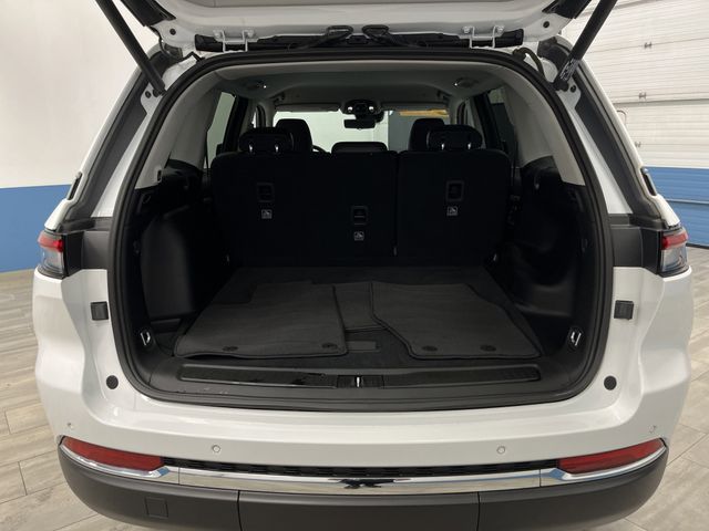 2022 Jeep Grand Cherokee Limited photo 12