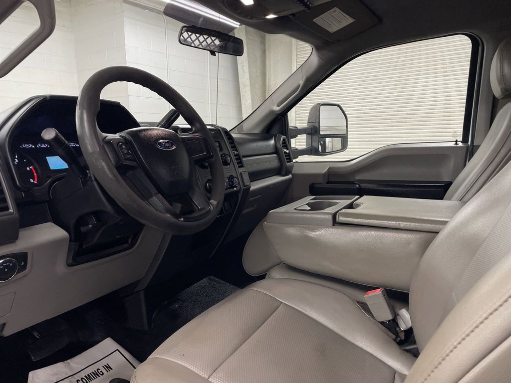 2018 Ford F-450 XL photo 2
