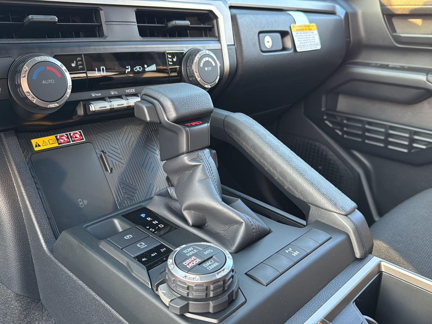 2025 Toyota 4Runner TRD Off-Road photo 23