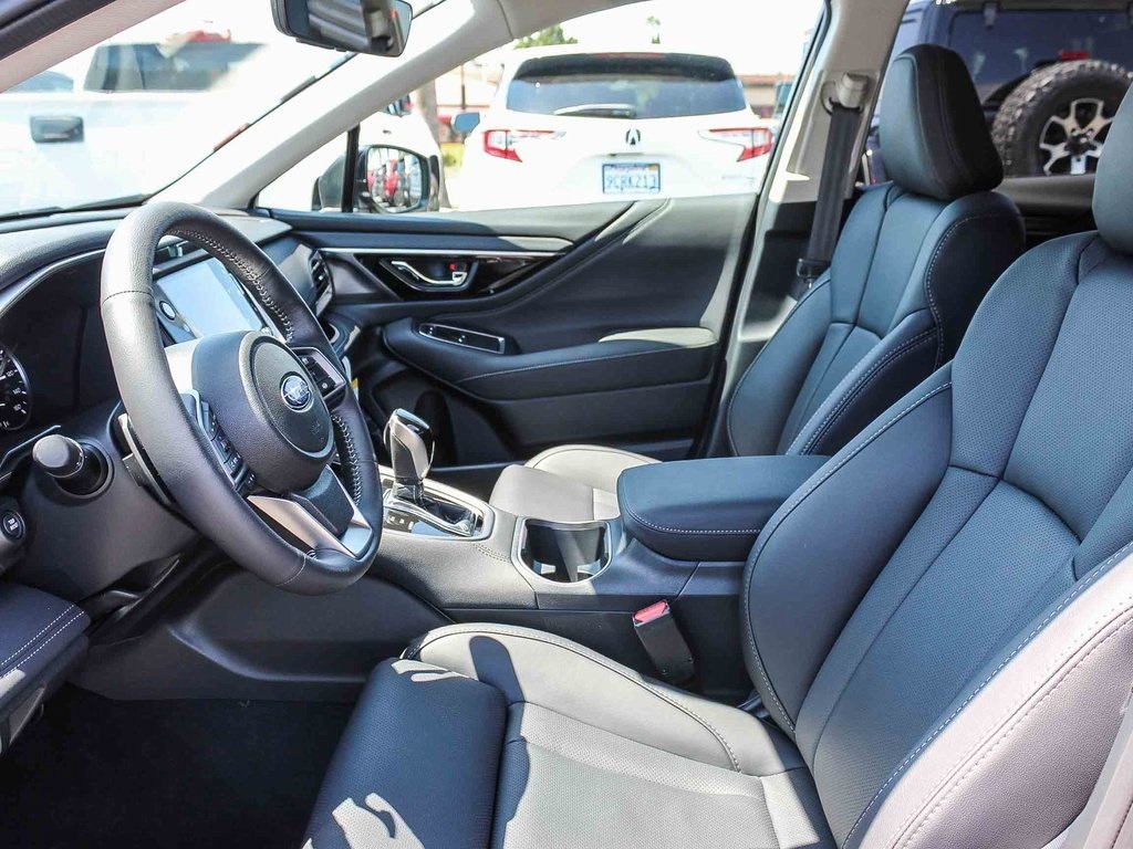 2025 Subaru Outback Limited photo 19