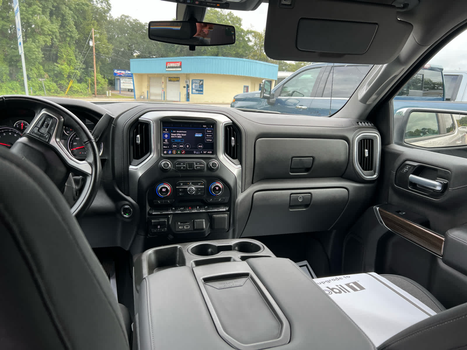 2020 Chevrolet Silverado 1500 LT photo 12
