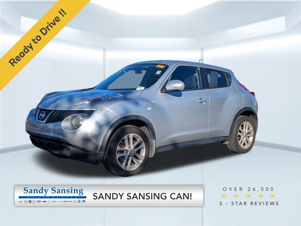 2013 Nissan JUKE SV's photo