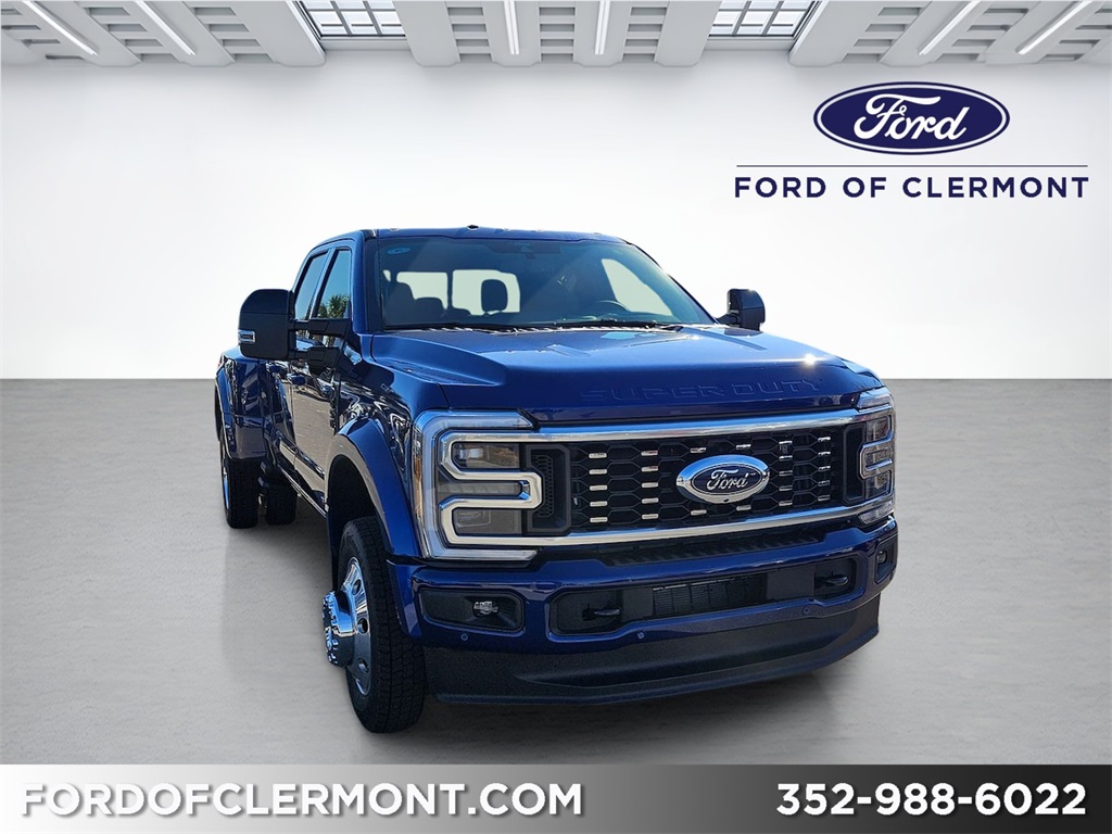 2026 Ford F-450 Super Duty Platinum's photo