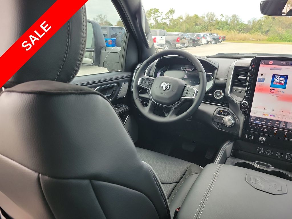 2025 Ram 1500 Laramie photo 13