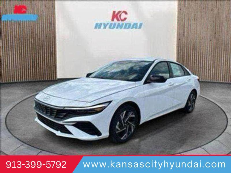 2025 Hyundai Elantra Blue's photo