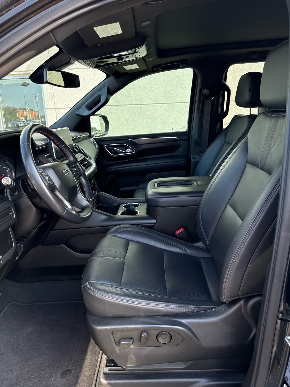 2021 Chevrolet Suburban RST photo 8