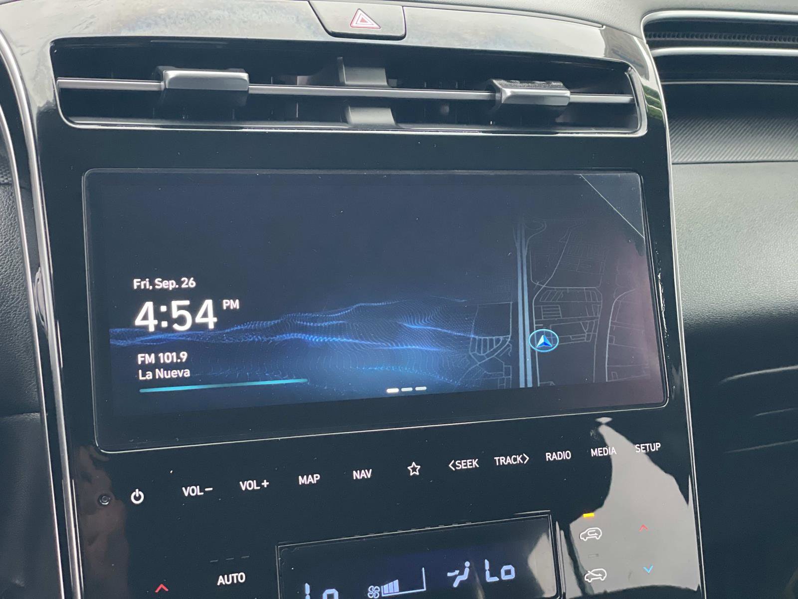 2024 Hyundai Tucson Plug-in Hybrid SEL photo 8
