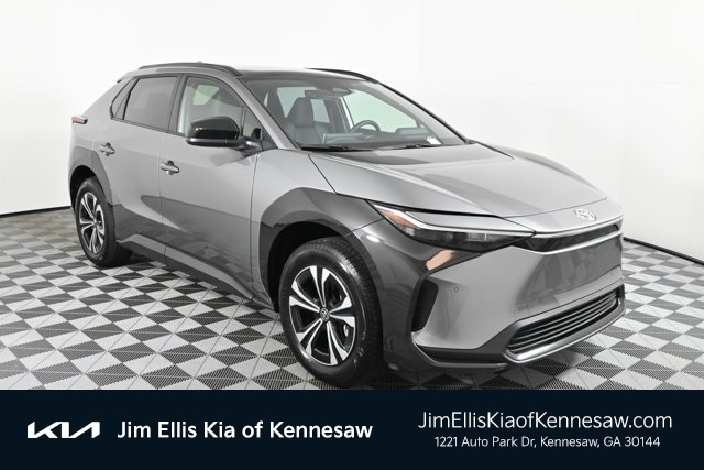 2024 Toyota bZ4X XLE's photo