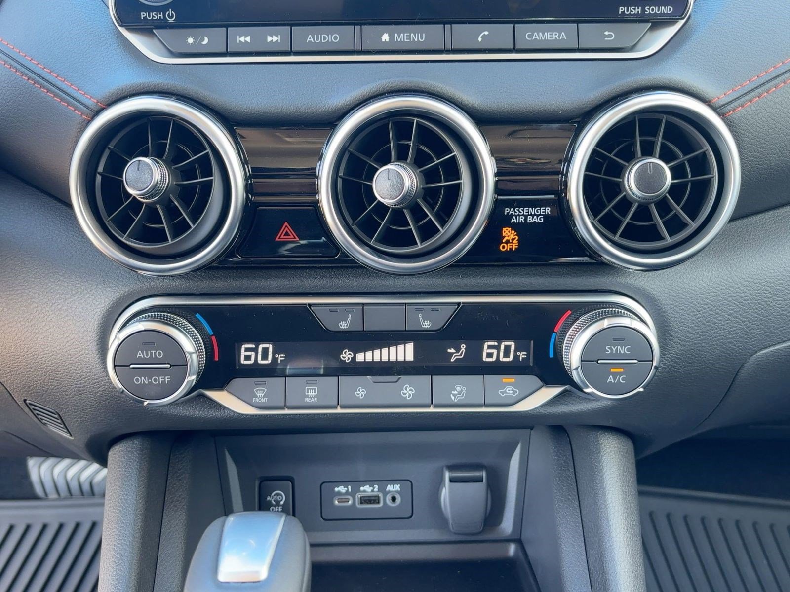 2025 Nissan Sentra SR photo 17