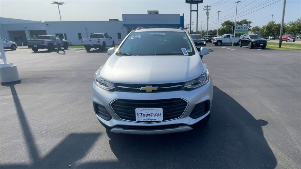 2022 Chevrolet Trax LT photo 3