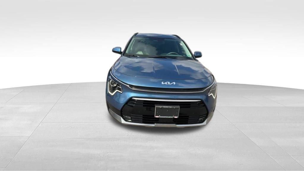 2025 Kia Niro SX photo 9