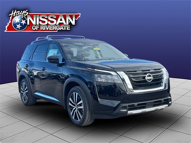 2025 Nissan Pathfinder Platinum's photo