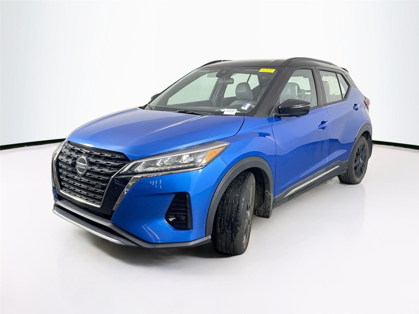2021 Nissan Kicks SR photo 2