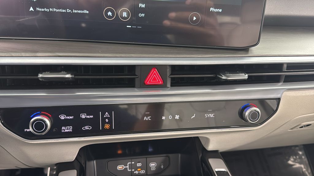 2026 Kia Sorento X-Line SX photo 27