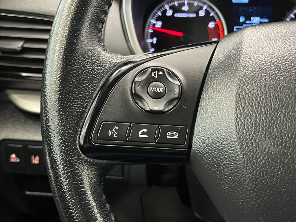 2022 Mitsubishi Eclipse Cross SE photo 19