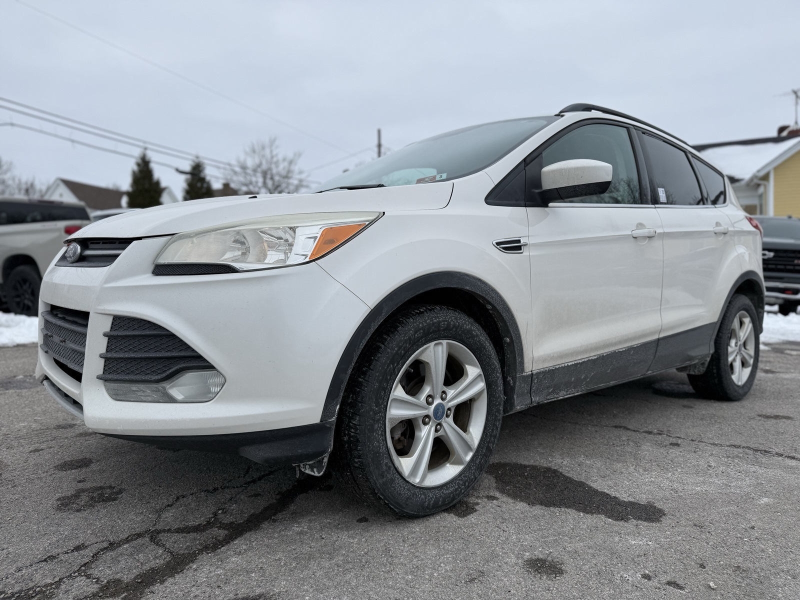 Used 2013 Ford Escape SE with VIN 1FMCU0G90DUA10351 for sale in Eminence, KY