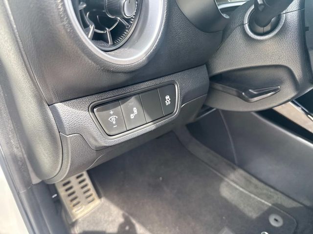 2022 Kia Forte GT-Line photo 20