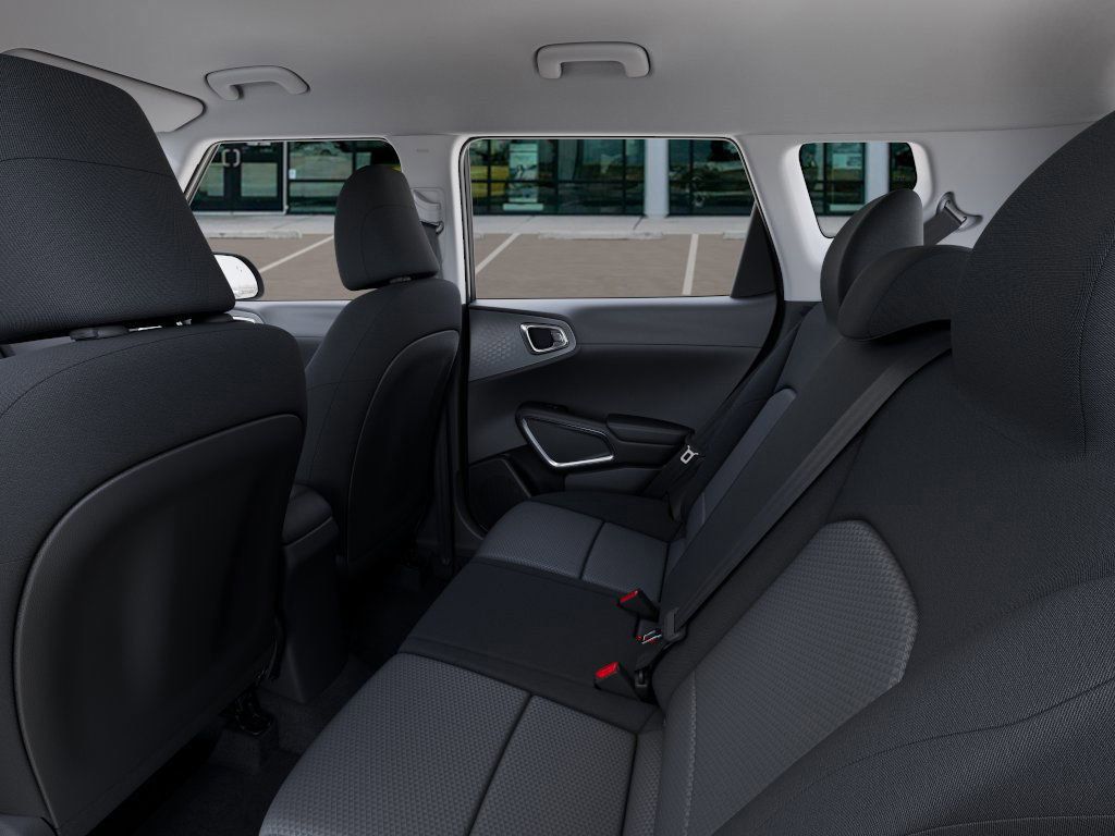 2025 Kia Soul LX photo 14