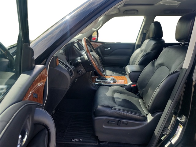 2019 Infiniti QX80 Luxe photo 9