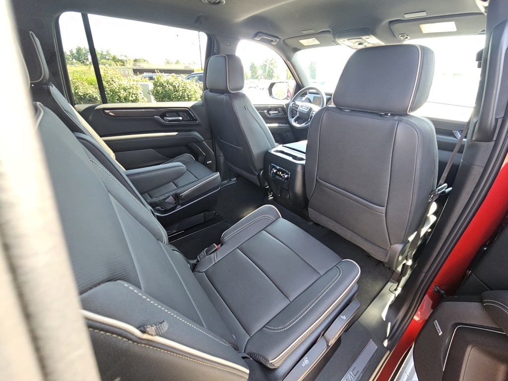 2025 Gmc Yukon XL photo 11
