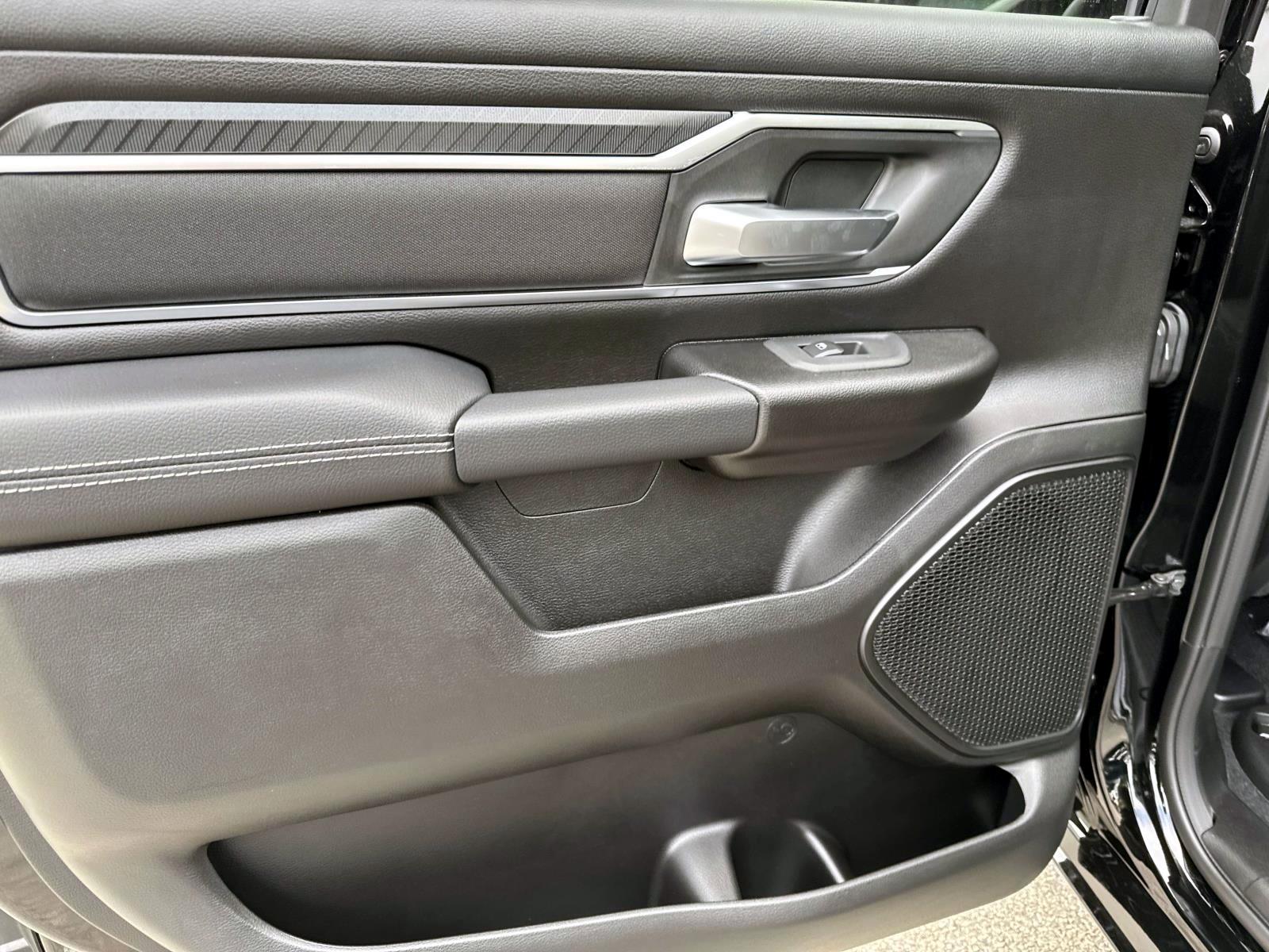2025 Ram 1500 Big Horn photo 11