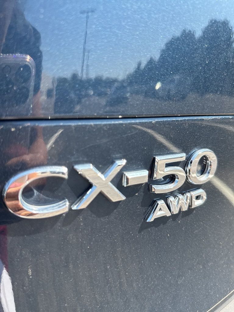 2025 Mazda CX-50 2.5 S Preferred photo 8