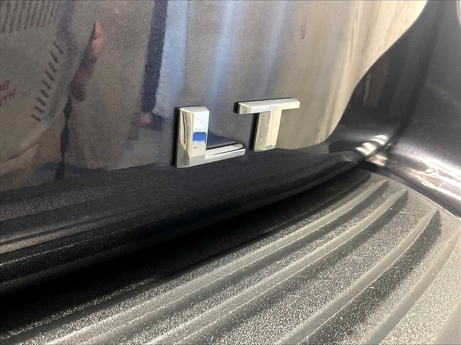 2022 Chevrolet Tahoe LT photo 26