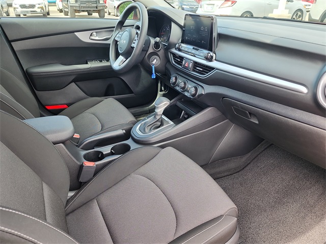 2023 Kia Forte LXS photo 16
