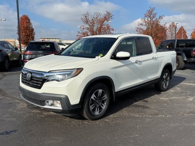 2019 Honda Ridgeline RTL-E photo 2