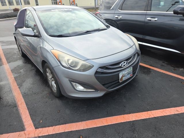 2013 Hyundai Elantra Base Style Tech photo 2
