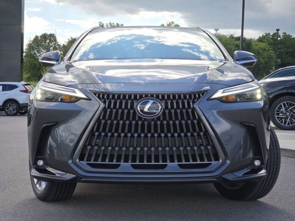 2026 Lexus NX 350 Premium photo 3