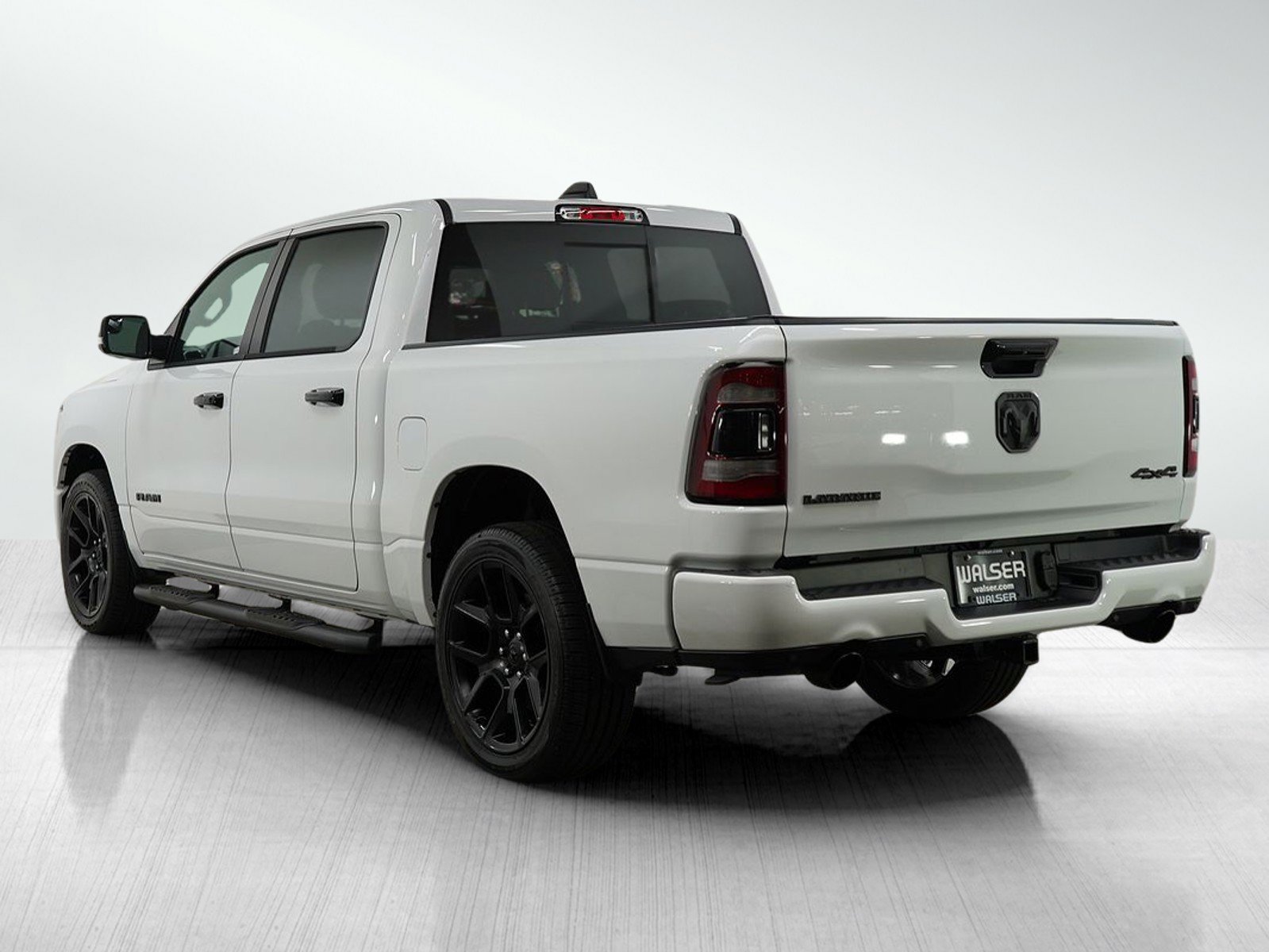 2024 Ram 1500 Laramie photo 3