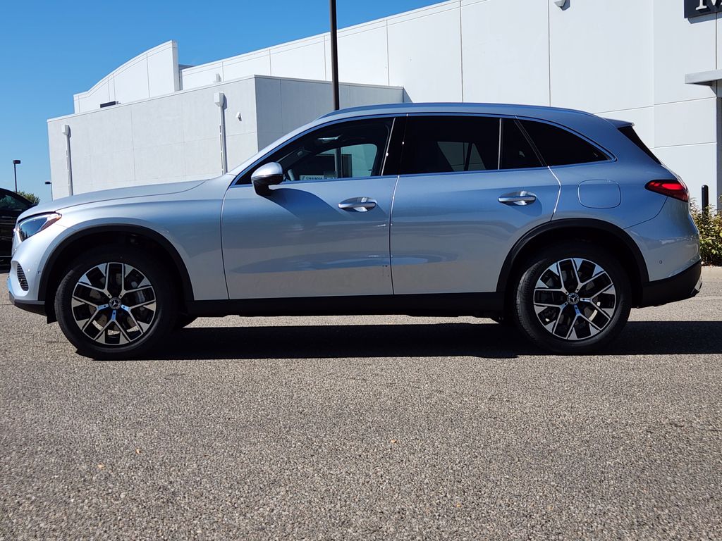 2026 Mercedes Benz GLC 350e 4MATIC photo 5