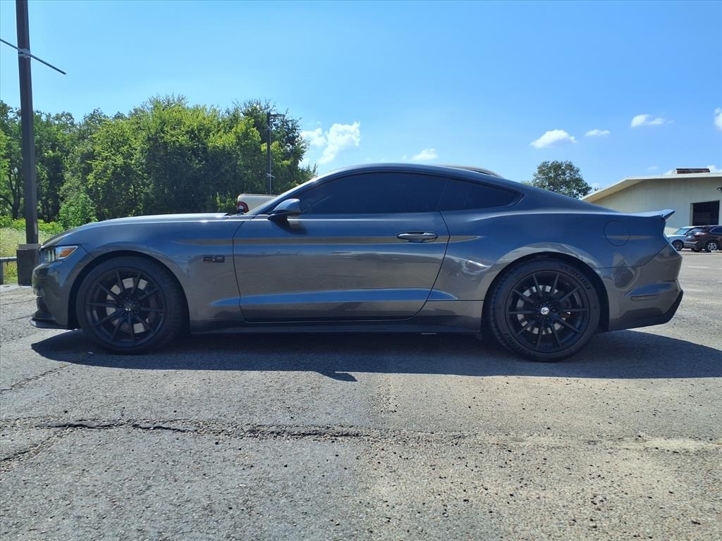 2015 Ford Mustang GT Premium photo 16